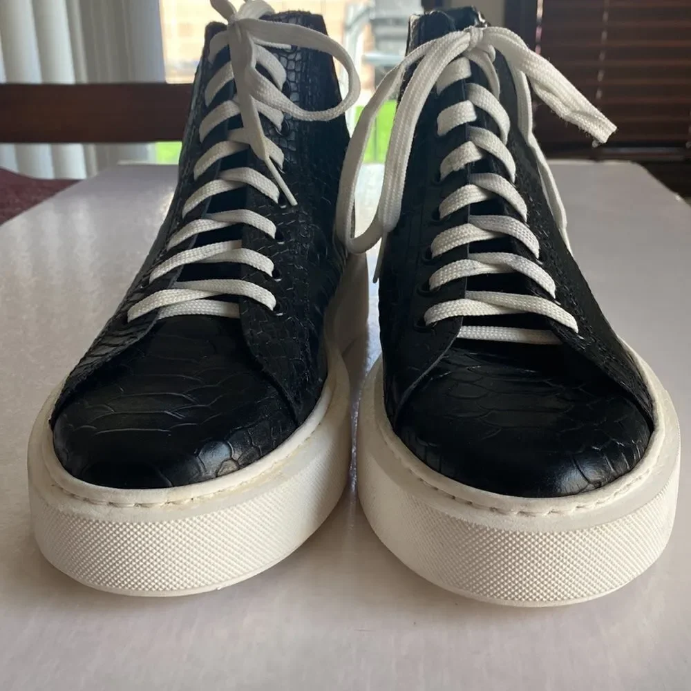 LEMAJ RAYMON Men’s Black Leather Sneakers Size 10. Made in Italy